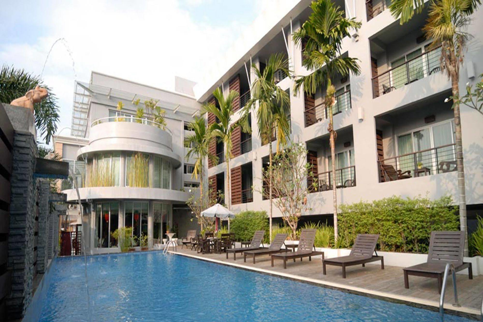 Baan Suwantawe Hotell Phuket Eksteriør bilde
